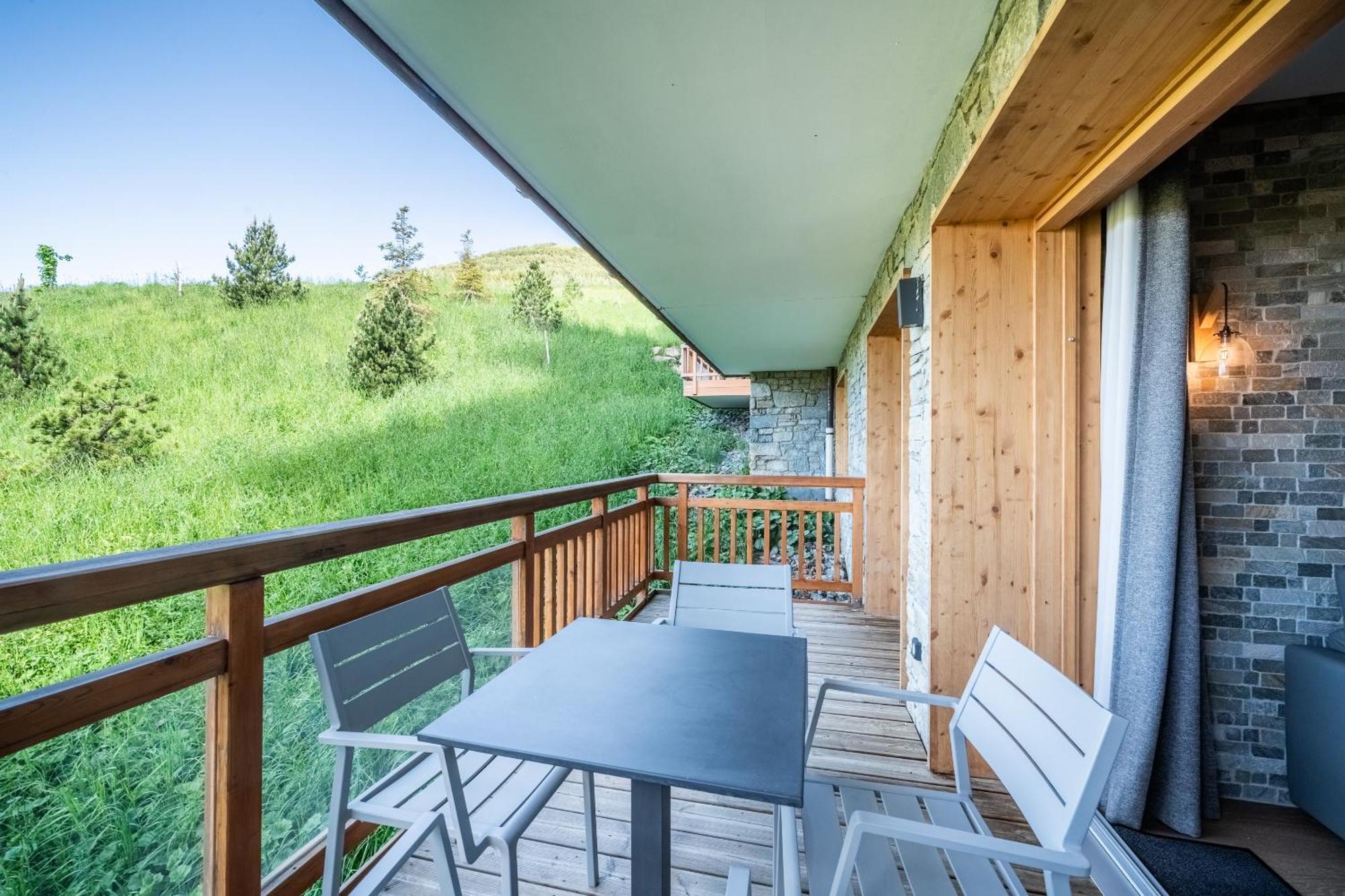 Residence Hameau De Clotaire Alpe D'Huez - By Emerald Stay Exteriör bild