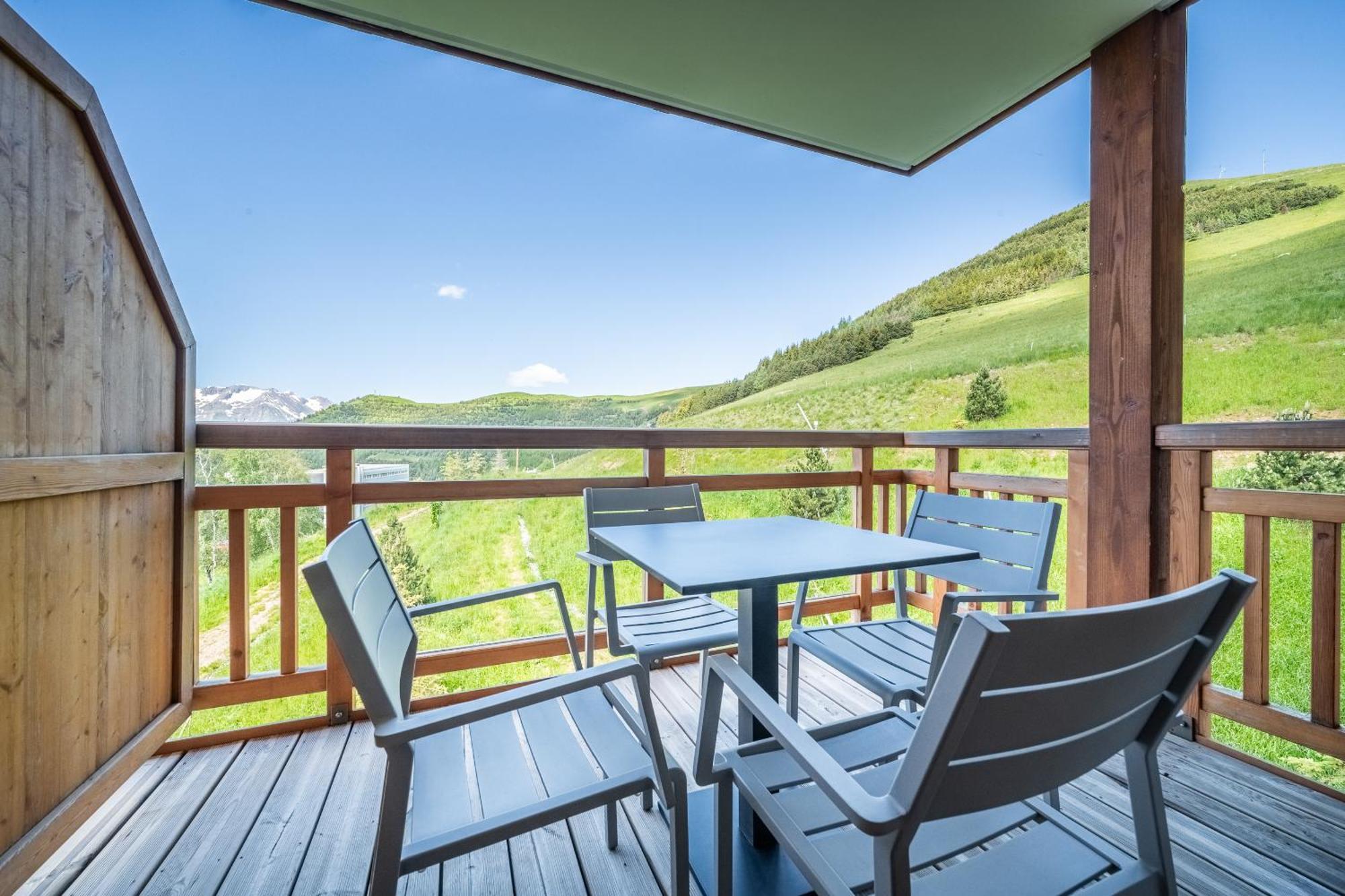 Residence Hameau De Clotaire Alpe D'Huez - By Emerald Stay Exteriör bild