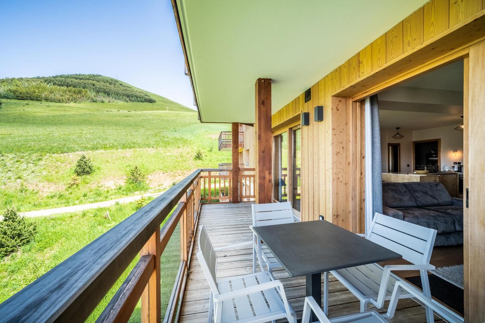 Residence Hameau De Clotaire Alpe D'Huez - By Emerald Stay Exteriör bild